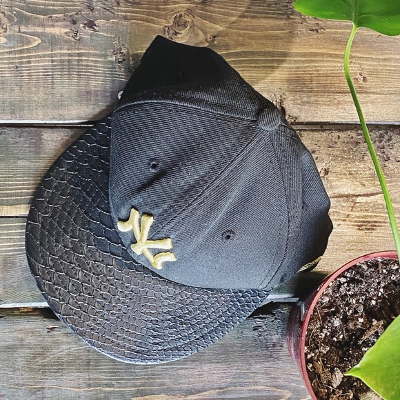 New York Yankees MLB TEAM PYTON - Picture 1 of 5